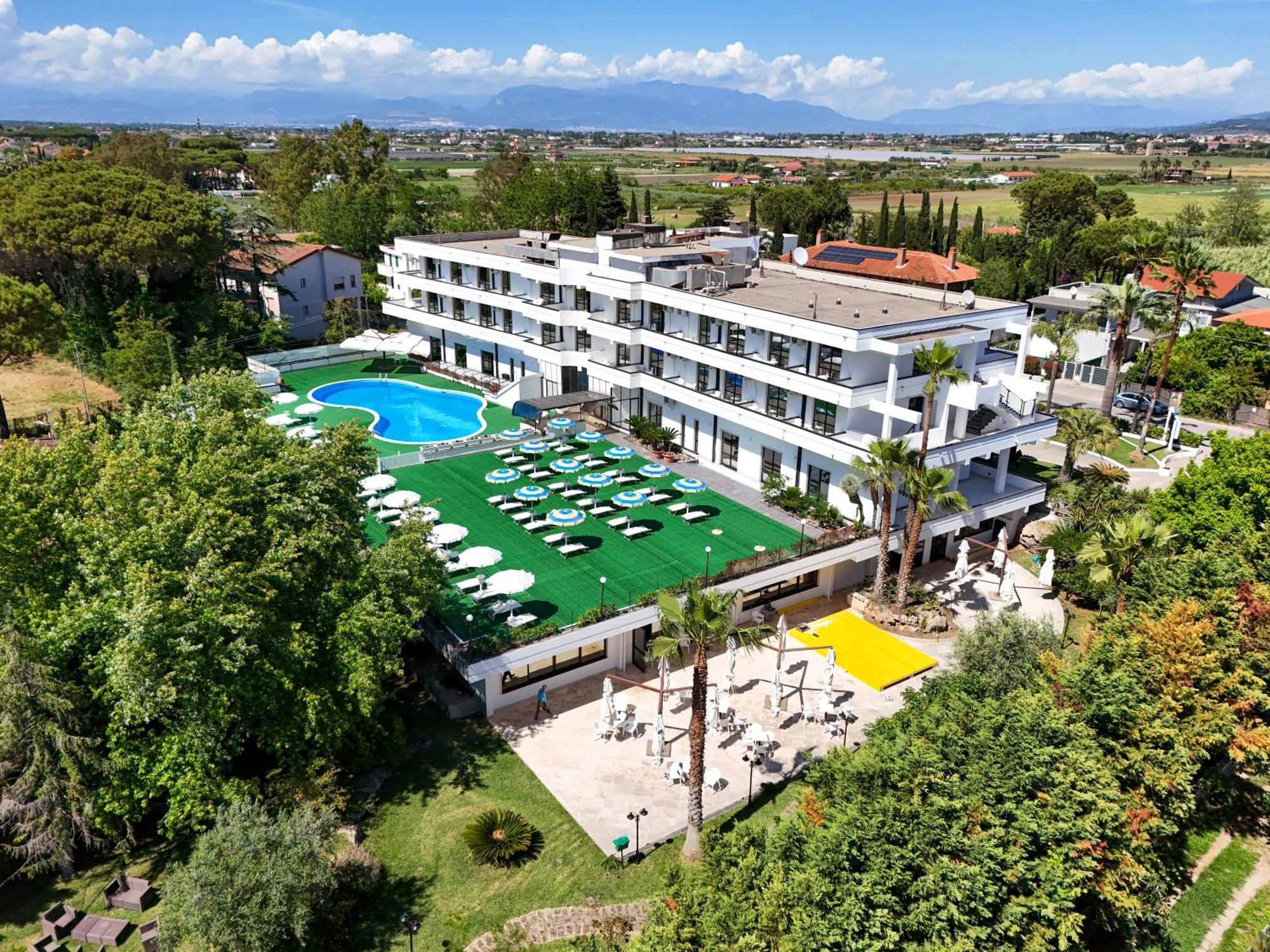 Hotel Club Clorinda Nuova Gestione 2024 Paestum Exterior photo